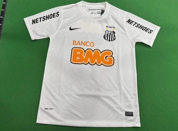 Camiseta de Neymar en los santos